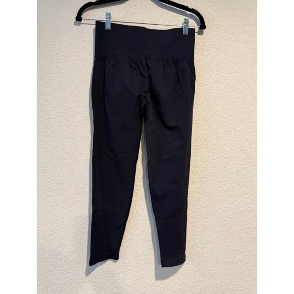 Halara Seamless High Waisted Scrunch Butt Leggings Black Yoga Gym Pants Size L - Picture 2 of 9